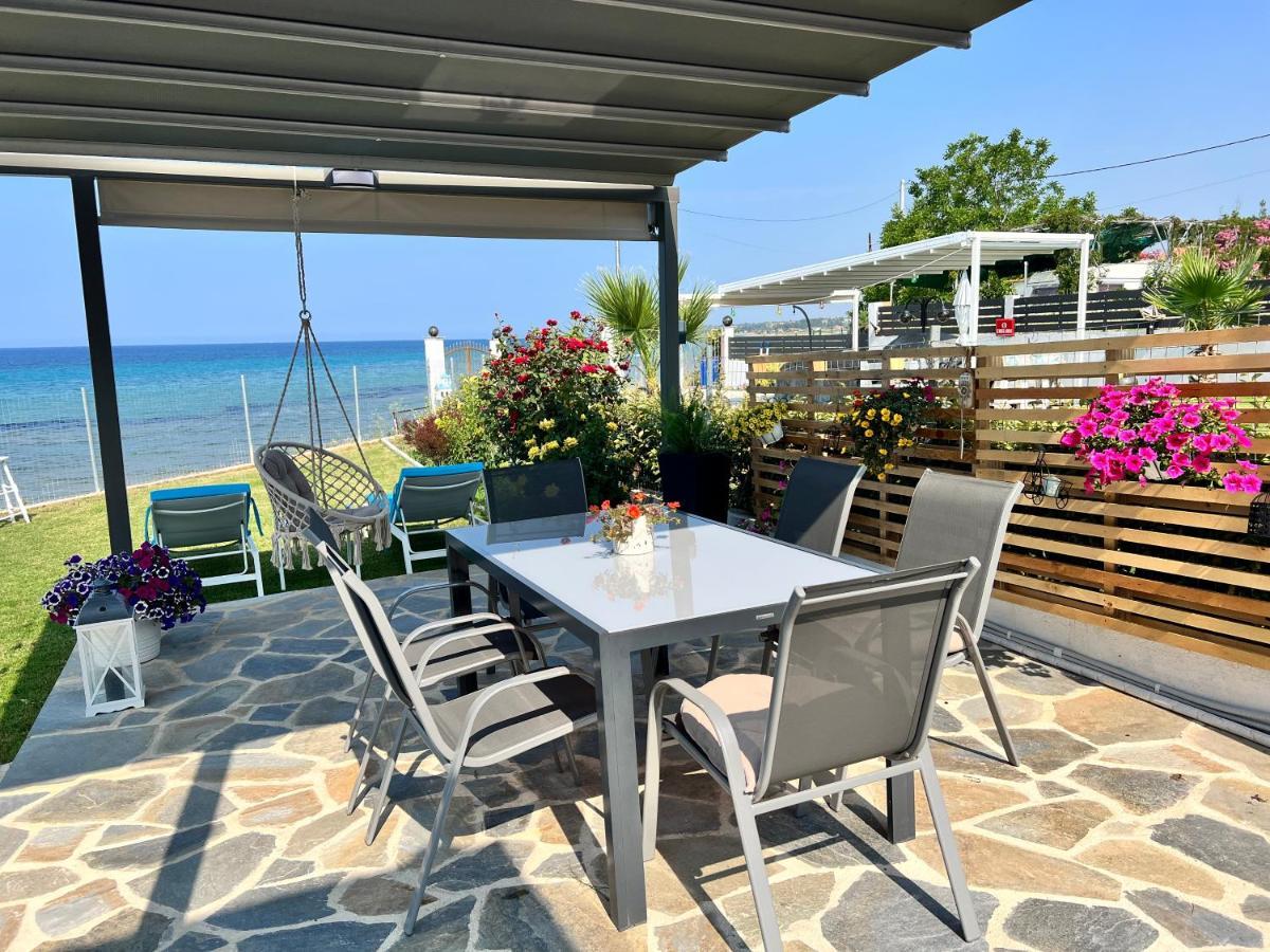 Beachfront Villa Athina Vergia エクステリア 写真