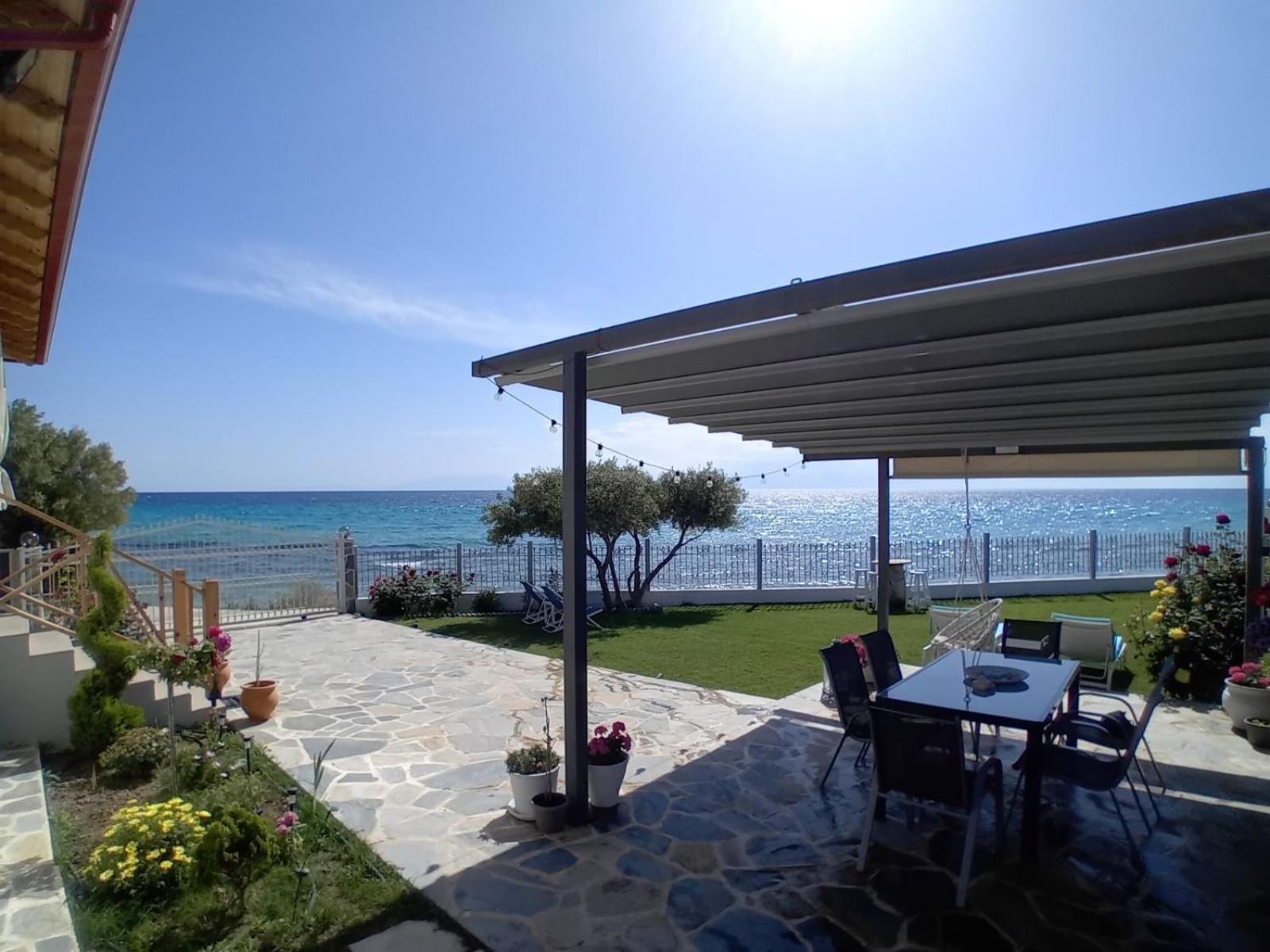 Beachfront Villa Athina Vergia エクステリア 写真